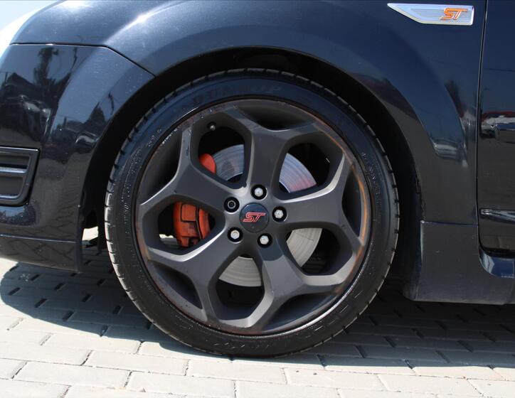 Ford Focus 9