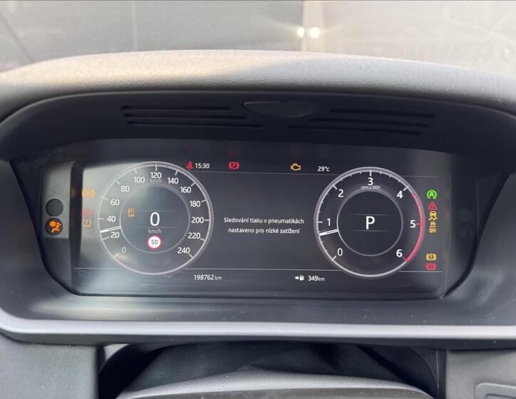 Land Rover Discovery 16