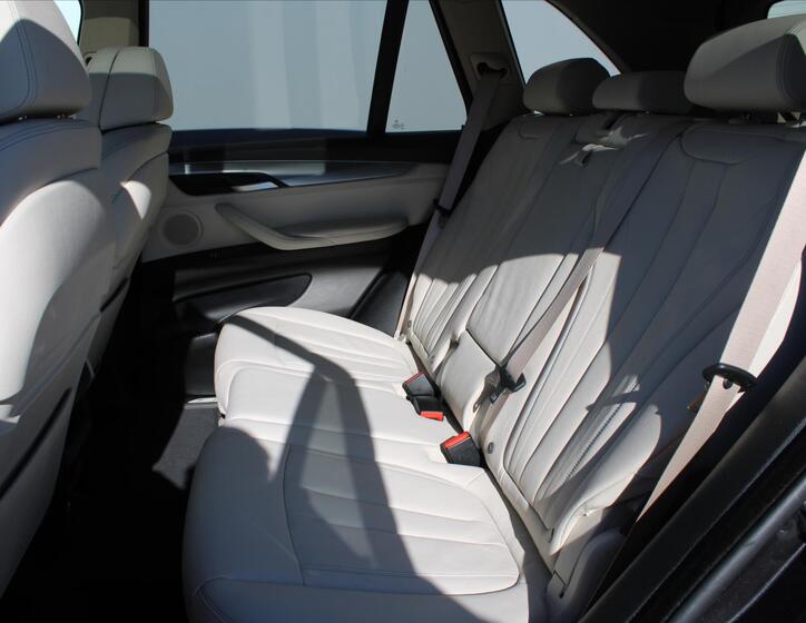BMW X5 12