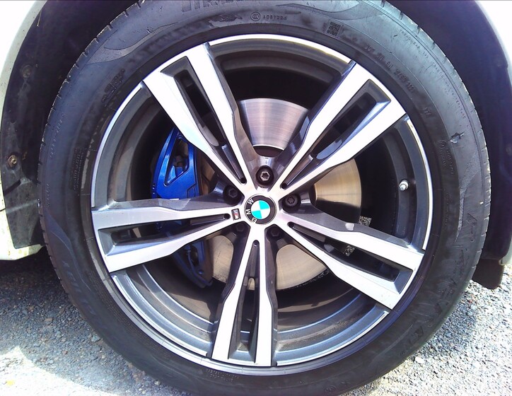 BMW X7 47