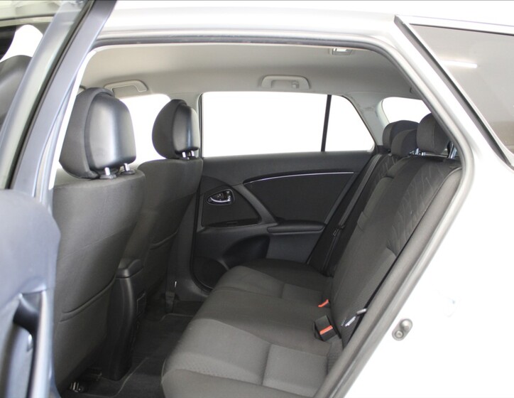 Toyota Avensis 7