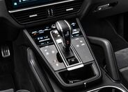 Porsche Cayenne 16