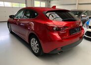 Mazda 3 4