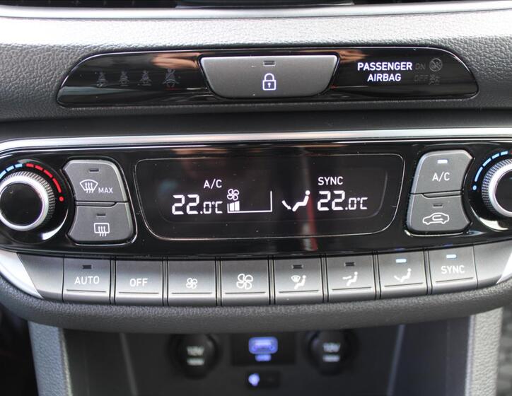 Hyundai i30 16