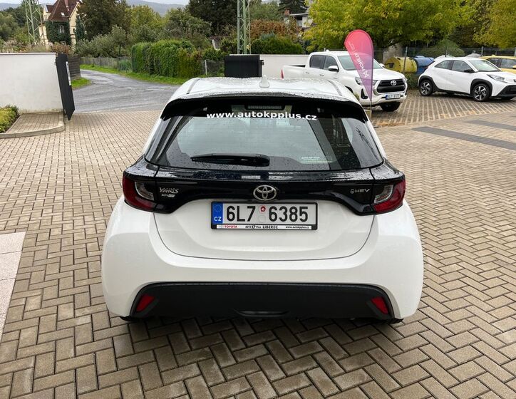 Toyota Yaris 30