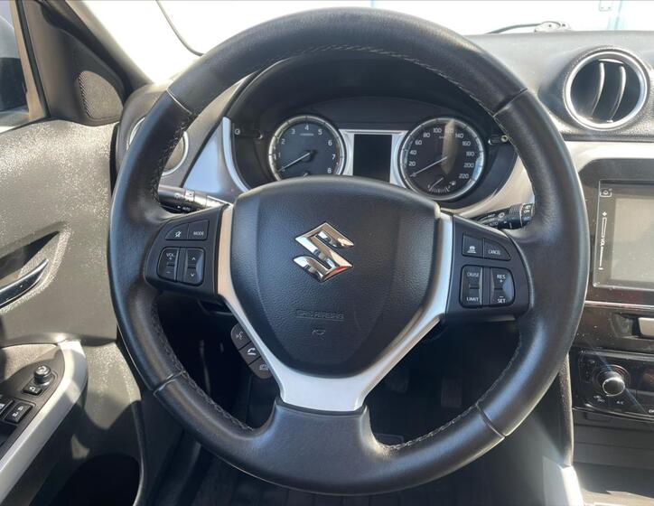 Suzuki Vitara 20