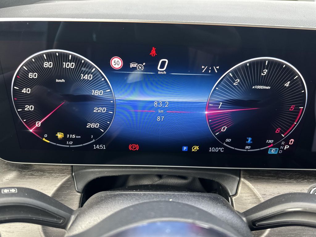 Mercedes-Benz Třídy V 12