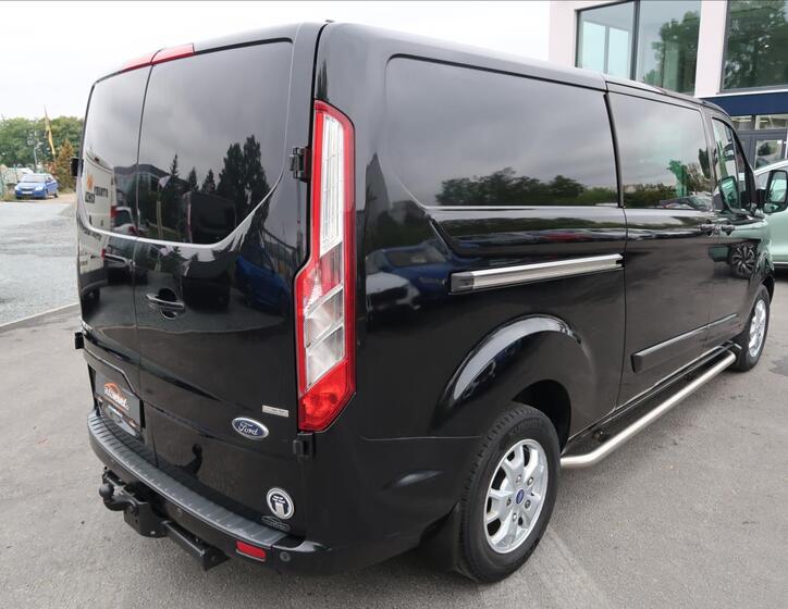 Ford Transit Custom 3
