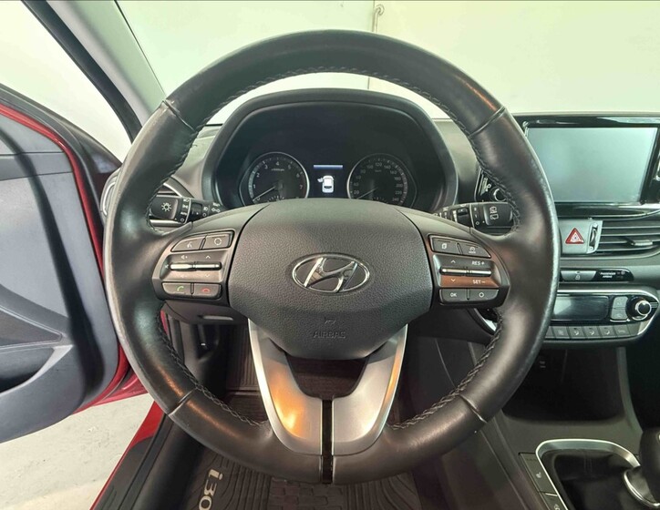 Hyundai i30 10