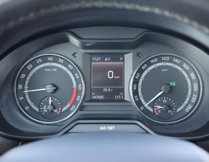 Škoda Octavia 19