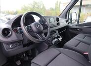 Mercedes-Benz Sprinter 9