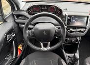 Peugeot 208 8