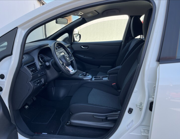 Nissan Leaf 16