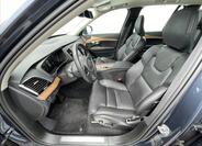 Volvo XC90 4