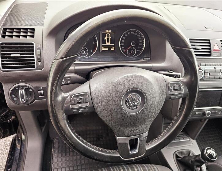 Volkswagen Touran 11