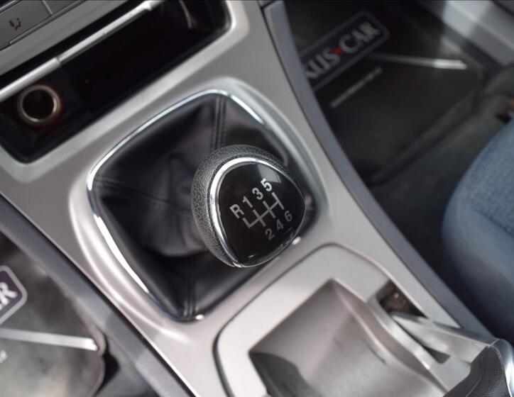 Ford Galaxy 42
