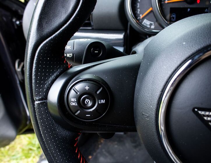 Mini Clubman 13