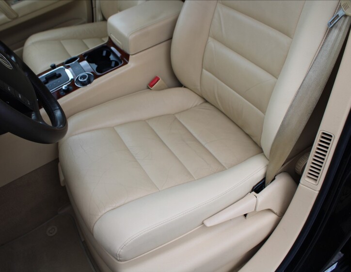 Volkswagen Touareg 19