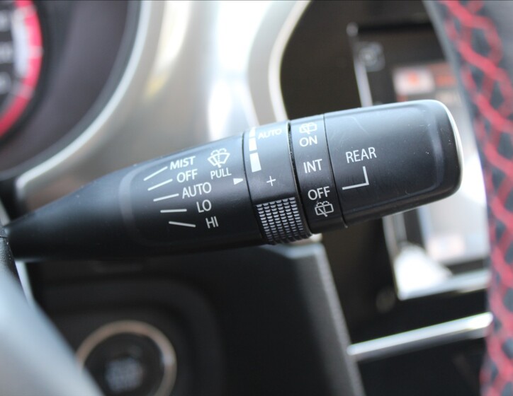Suzuki Vitara 16