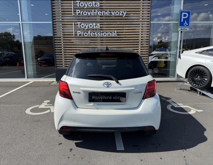 Toyota Yaris 14