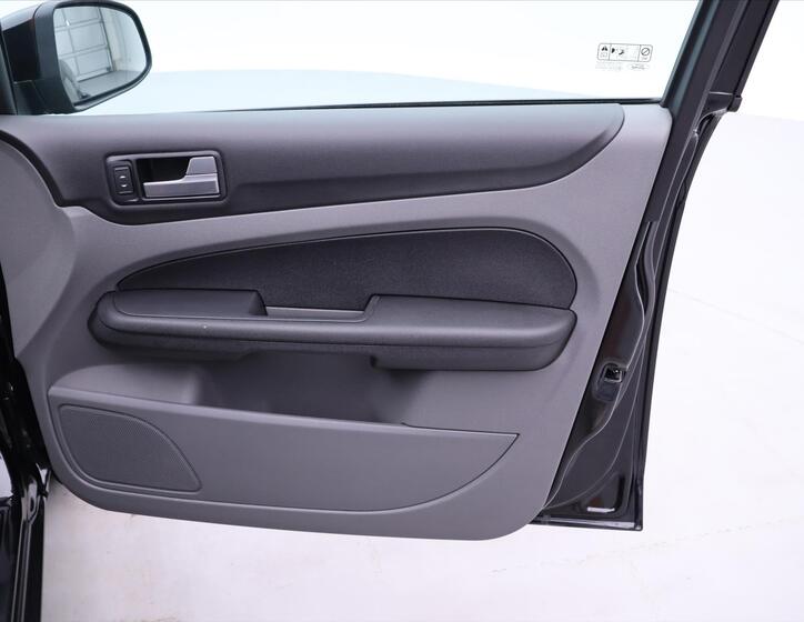 Ford Focus 12