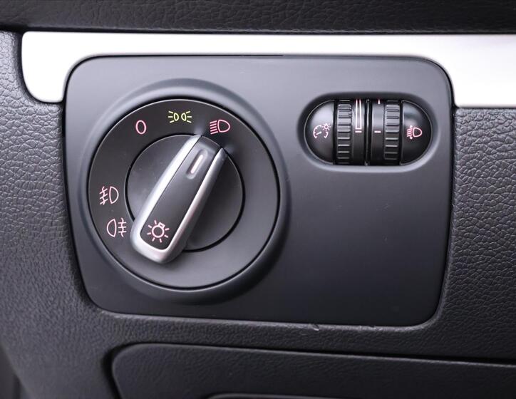 Volkswagen EOS 28