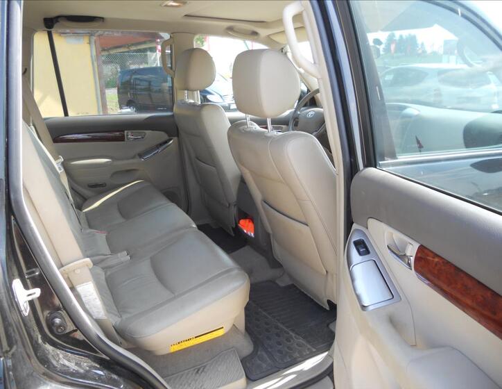 Toyota Land Cruiser 20