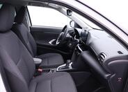 Toyota Yaris Cross 14