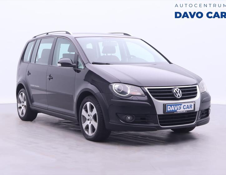 Volkswagen Touran 1