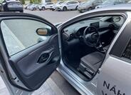 Toyota Yaris 13