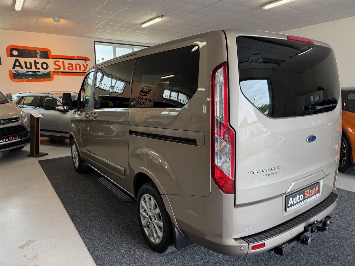 Ford Tourneo Custom