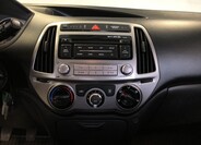 Hyundai i20 16