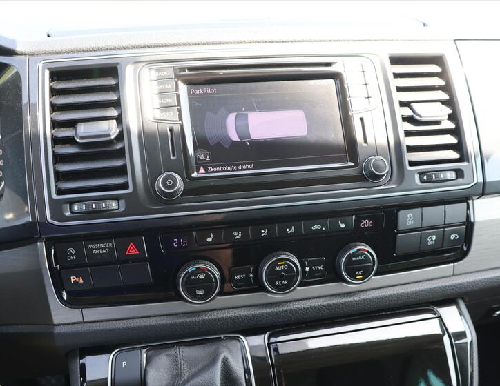 Volkswagen Multivan 24