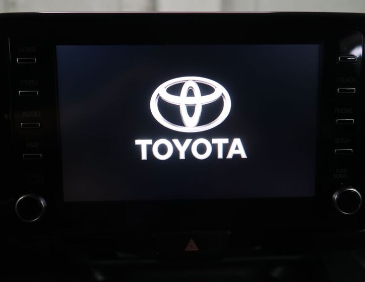 Toyota Yaris 16