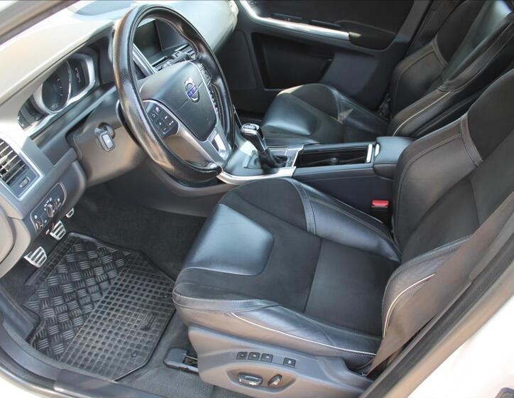 Volvo XC60 7