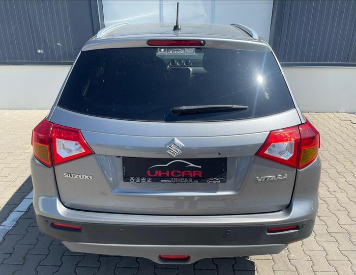 Suzuki Vitara 6
