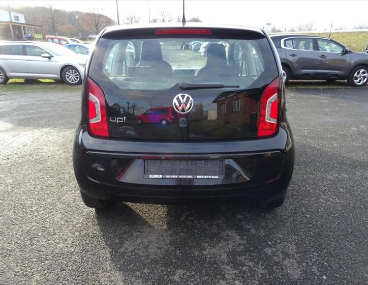 Volkswagen up! 8