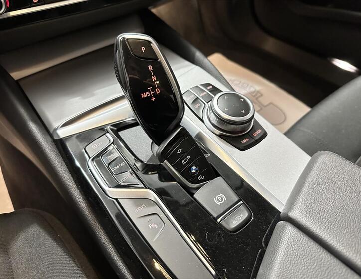 BMW Řada 5 16