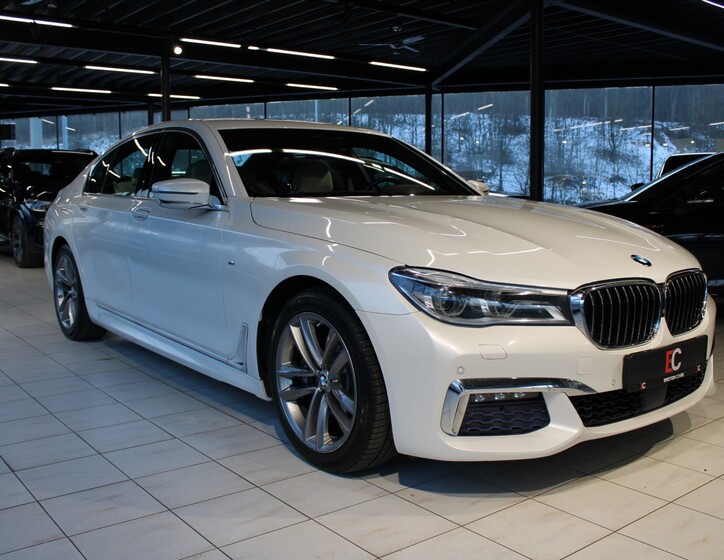 BMW Řada 7 1
