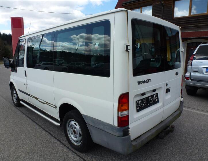 Ford Transit 9