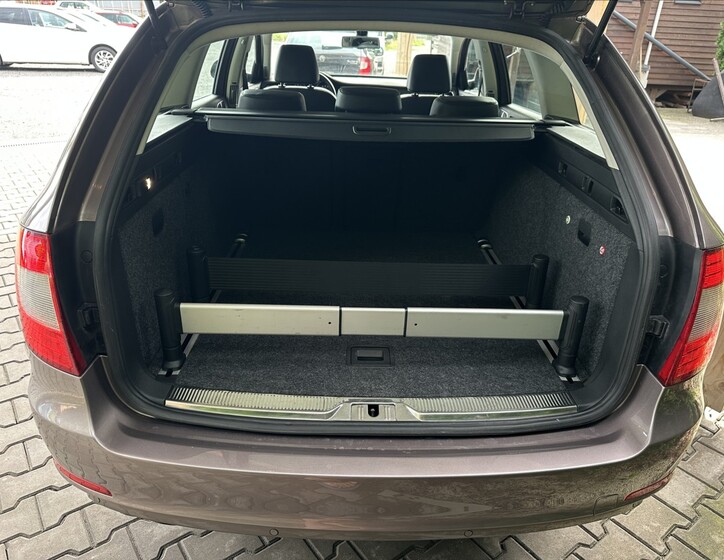Škoda Superb 16