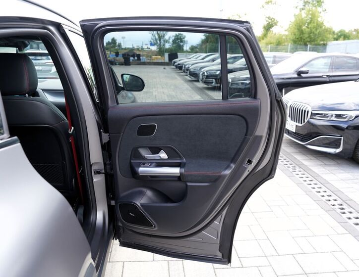 Mercedes-Benz GLA 23