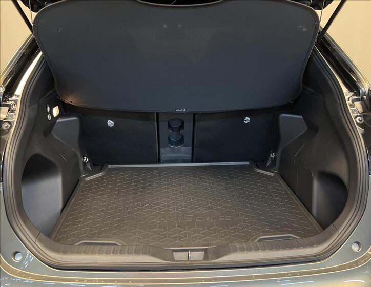 Toyota Yaris Cross 12