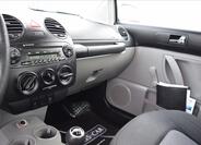 Volkswagen New Beetle 34