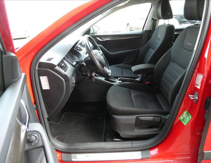 Škoda Octavia 16