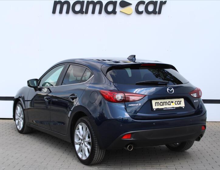 Mazda 3 5