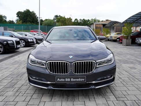 BMW Řada 7