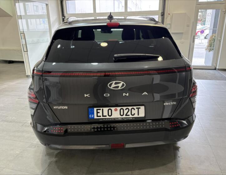 Hyundai Kona 5