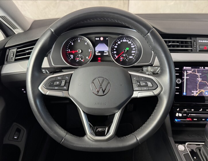 Volkswagen Passat 44