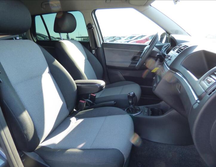 Škoda Fabia 33